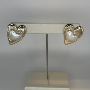 Brinco Banhado a Ouro Coração Pérola