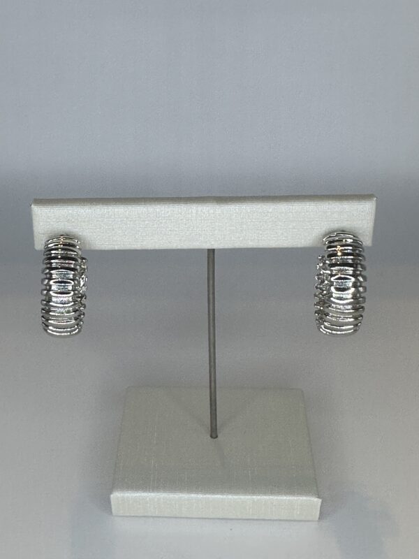 Brinco  Banhado a Ródio Argola Croissant