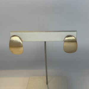 15337073496-img-1844-2.jpeg Brinco Banhado a Ouro Chapado Liso Fosco