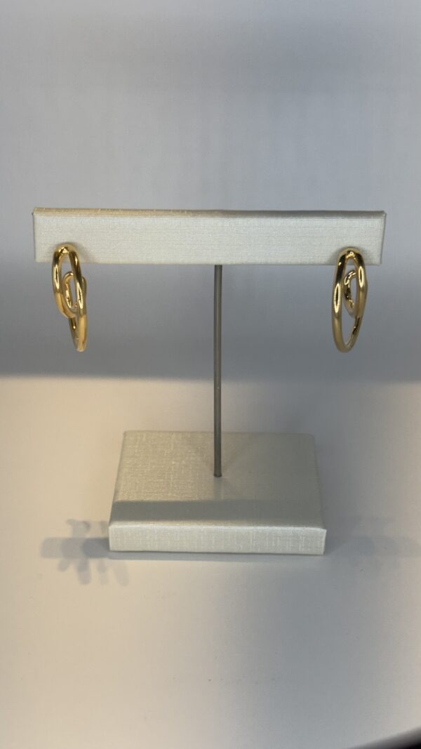 Brinco Banhado a Ouro  Meia Lua