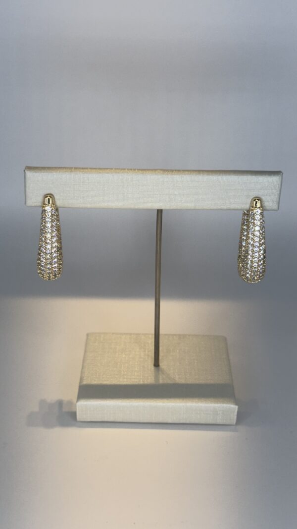 Brinco Banhado a Ouro  Gota Quadrada Cravejada