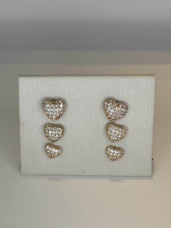 Brinco Trio Banhado a Ouro  Coração Cravejado