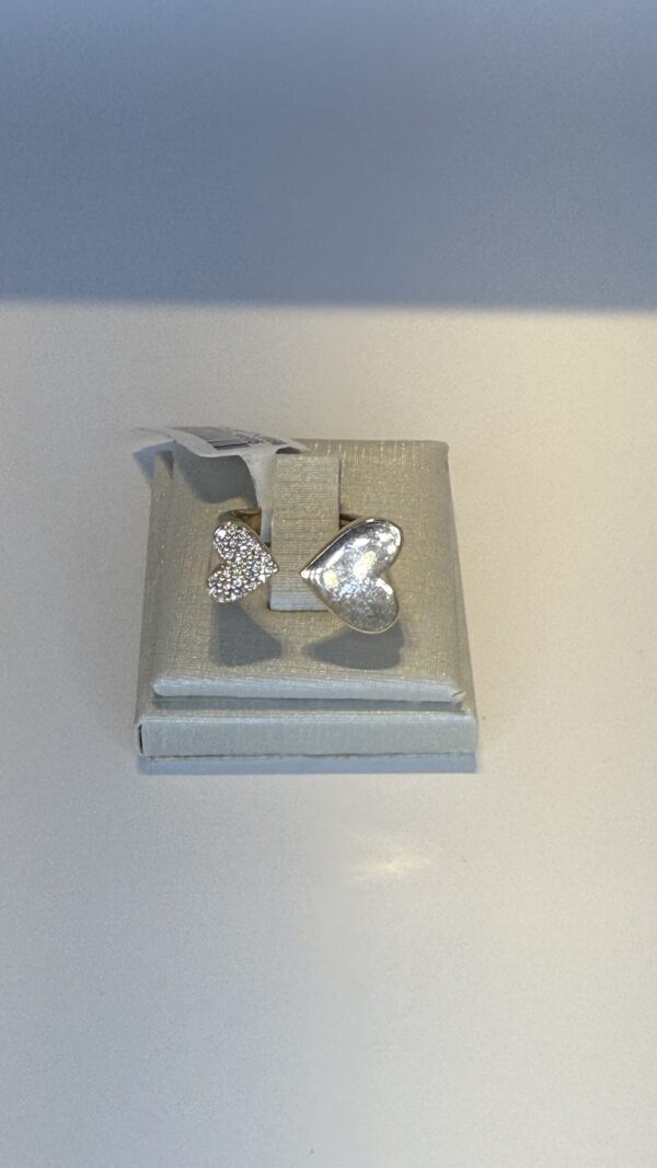 Anel Banhado a Ouro Coração Meio Cravejado