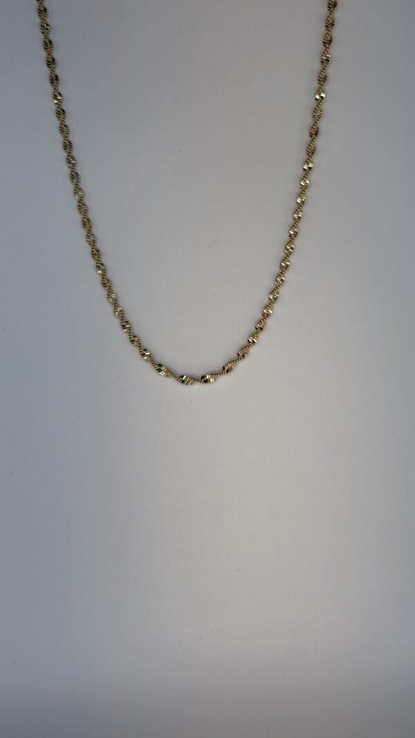 Colar Corrente Banhada a Ouro Torcida 40 cm