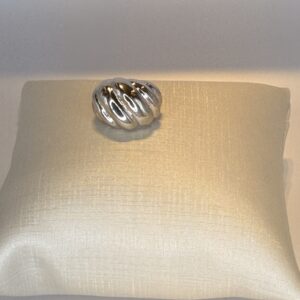 Brinco Fake Croissant  Banhado em Ródio