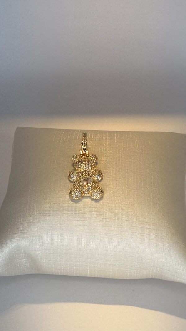 Pingente de Ursinho Banhado a Ouro Cravejado de Zircônia